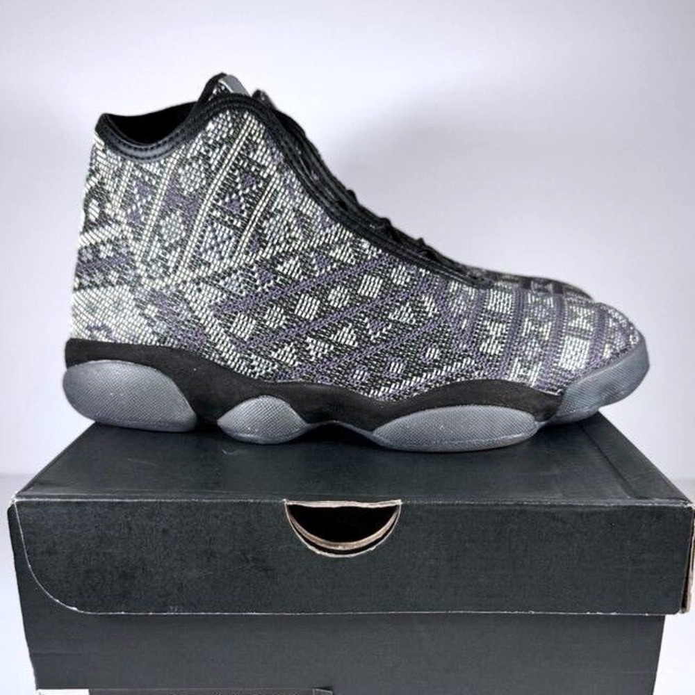 Jordan Horizon Premium Black Purple Steel Light Charcoal 822333-022 Mens 9.5